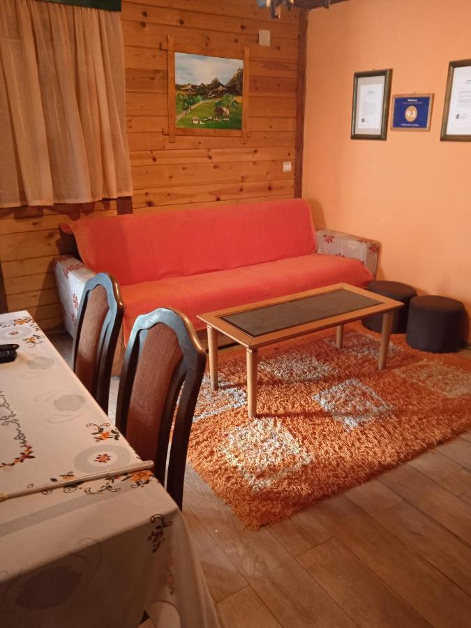 Holiday Home Vila Milka Kremna Екстериор снимка