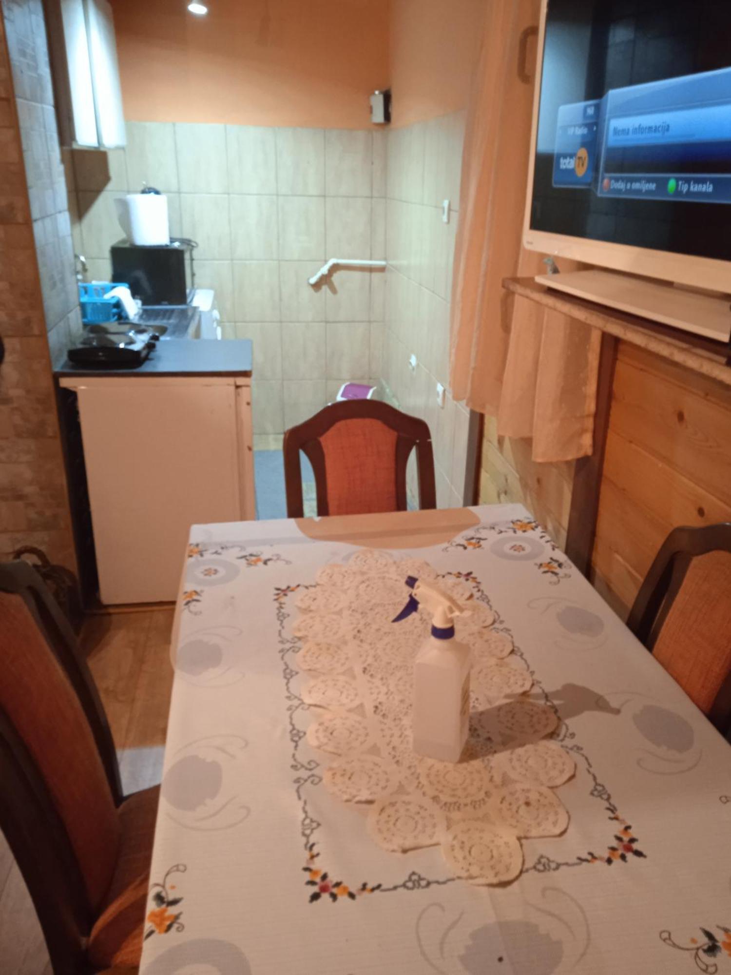 Holiday Home Vila Milka Kremna Екстериор снимка